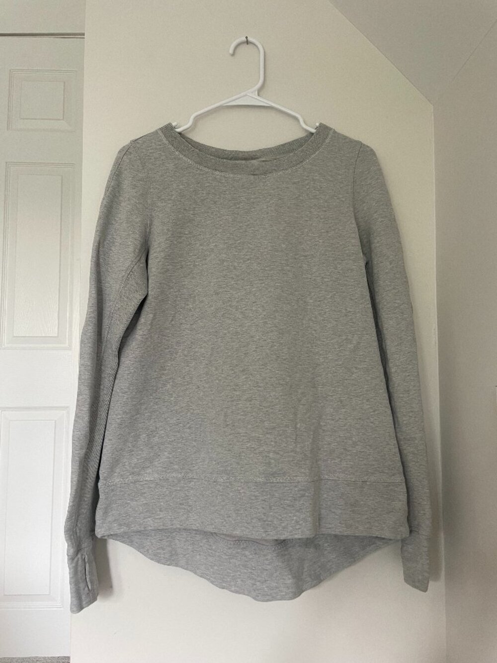 lululemon Heathered Grey Pullover Sweatshirt | Size Small (4 or 6)